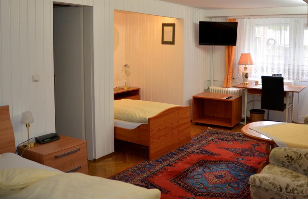 Hotel Waldersee Ганновер Екстер'єр фото